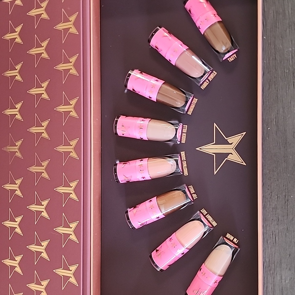 Jeffree Star Open Here For the Nudes liquid lipstick bundle